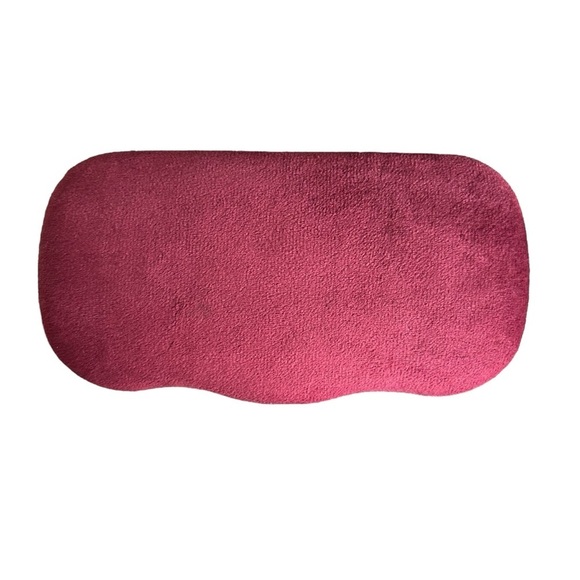 GUCCI Red Suede Large Sunglasses Case with Lens Cloth - Picture 3 of 11